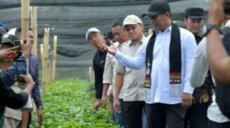 Dampingi Mentan Tinjau Benih Kopi Gayo, Dek Fadh Perkuat Sinergi Bangun Pertanian Aceh