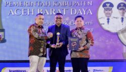 Bupati Safaruddin Raih Penghargaan Serambi Awards 2026