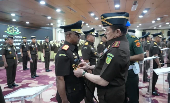 Jaksa Agung Lantik Teuku Rahmatsyah sebagai Kajati Aceh
