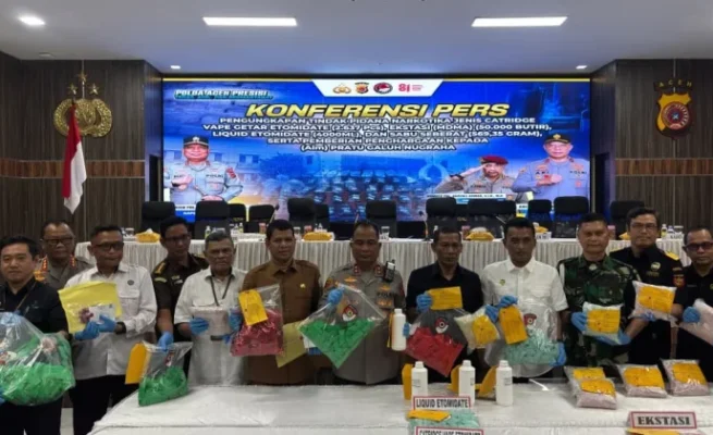 Polda Aceh Bekuk Oknum Keuchik, 50 Ribu Ekstasi dan 4 Liter Etomidate Diamankan